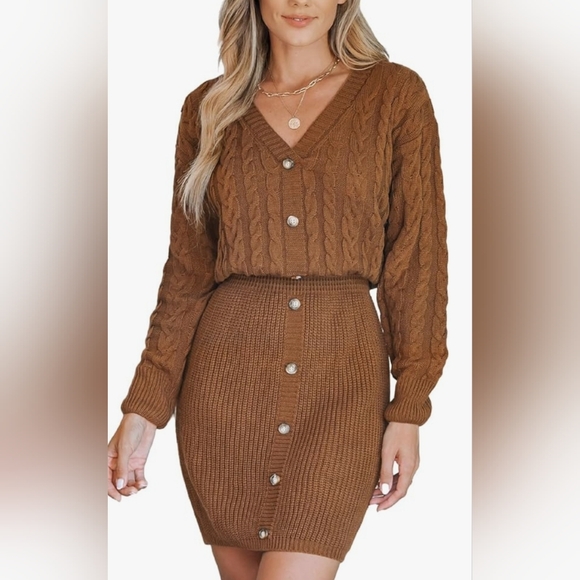 CUPSHE Women's V Neck Long Sleeve Cable Knit Pullover Mini Sweater - Picture 1 of 5